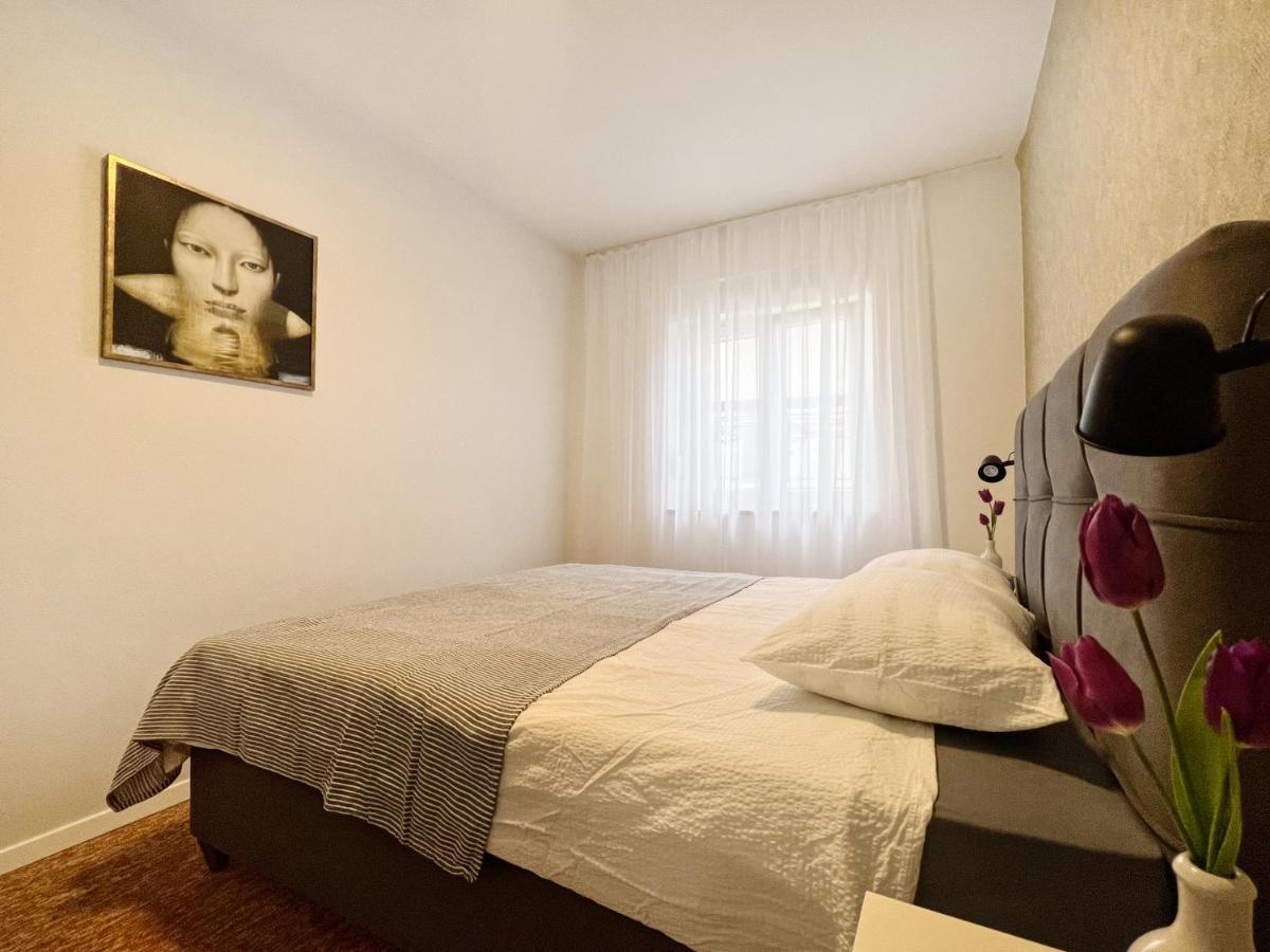 Novigrad Istria Apartments Valerian מראה חיצוני תמונה