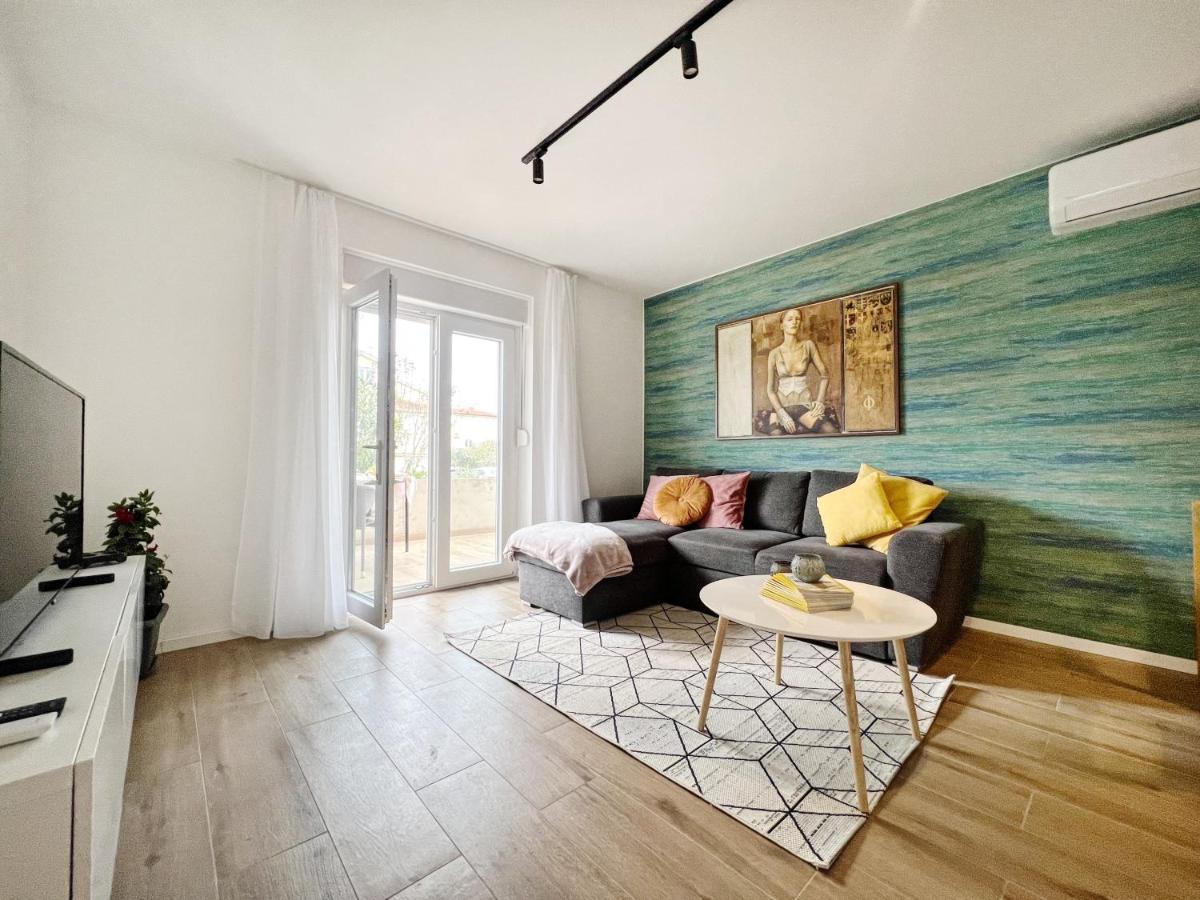 Novigrad Istria Apartments Valerian מראה חיצוני תמונה