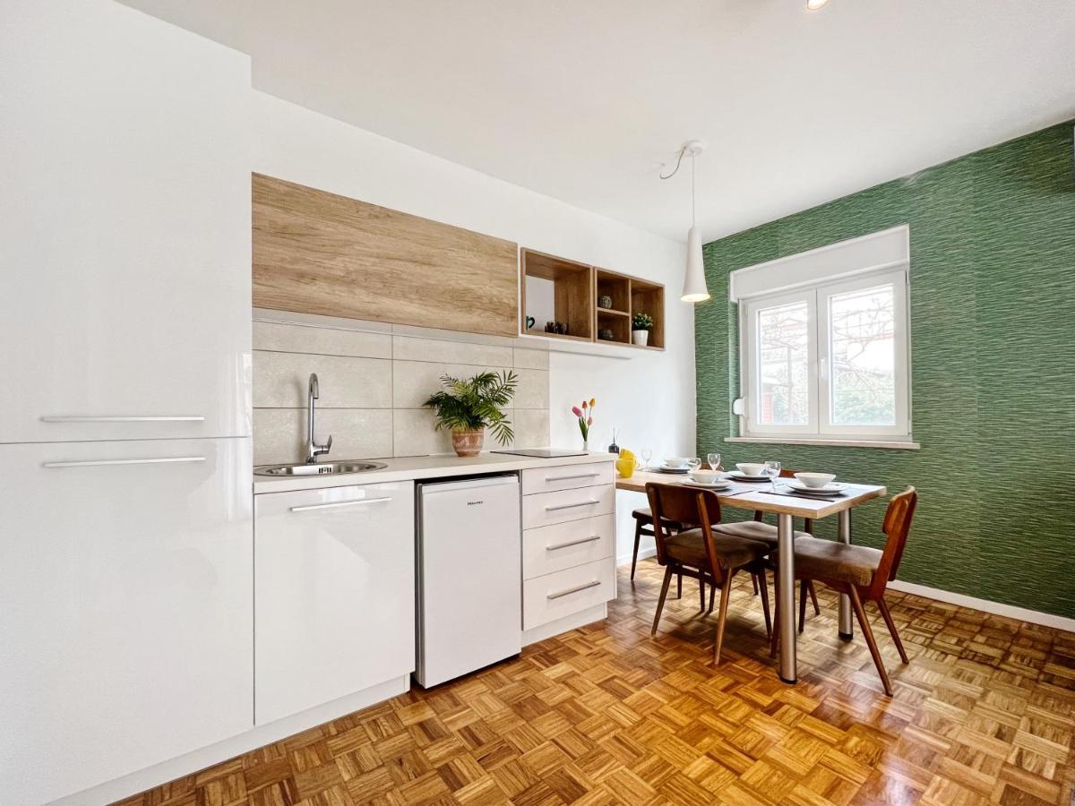 Novigrad Istria Apartments Valerian מראה חיצוני תמונה