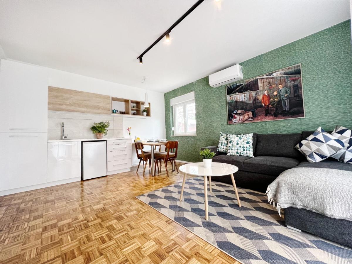 Novigrad Istria Apartments Valerian מראה חיצוני תמונה