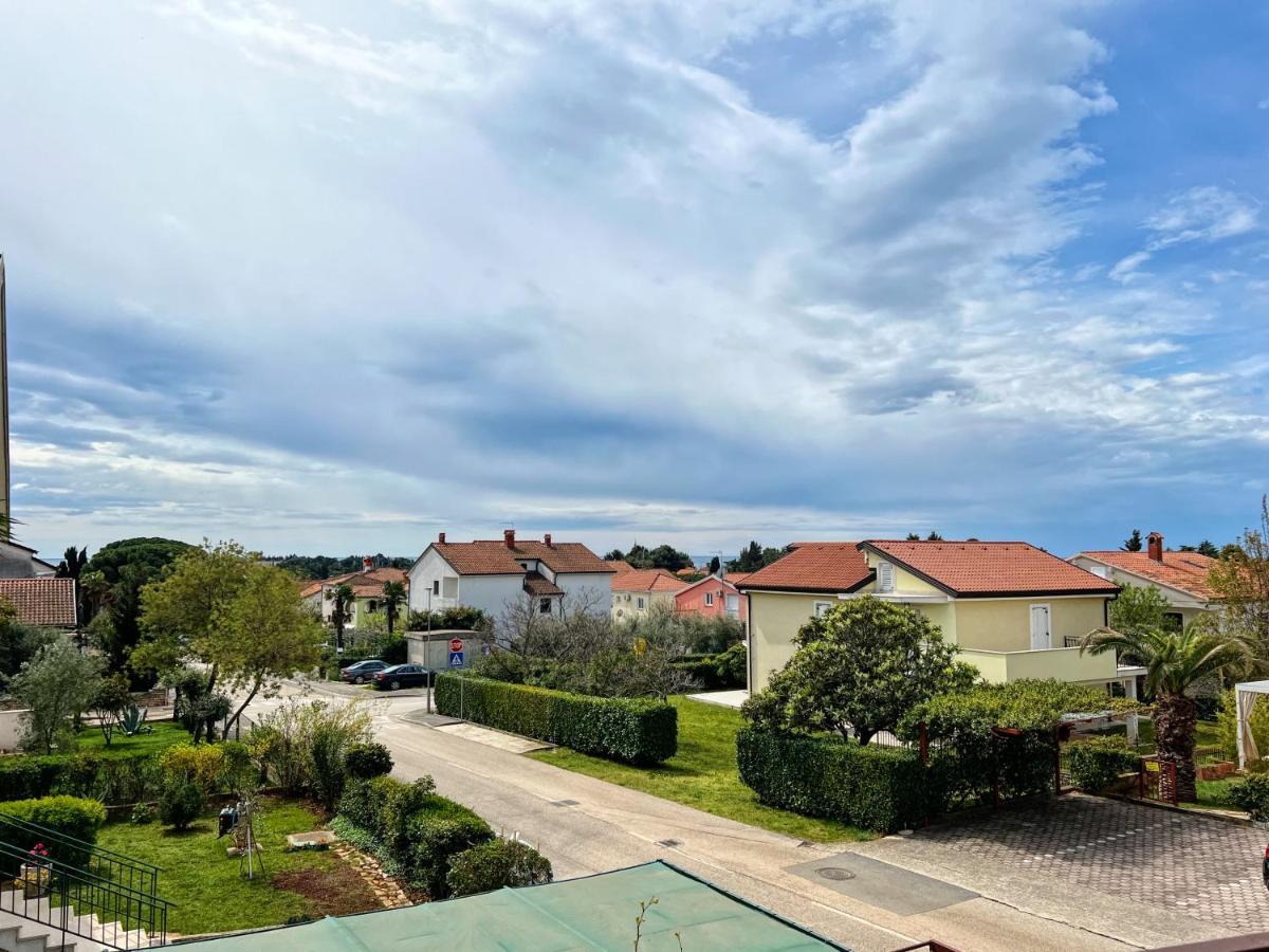 Novigrad Istria Apartments Valerian מראה חיצוני תמונה