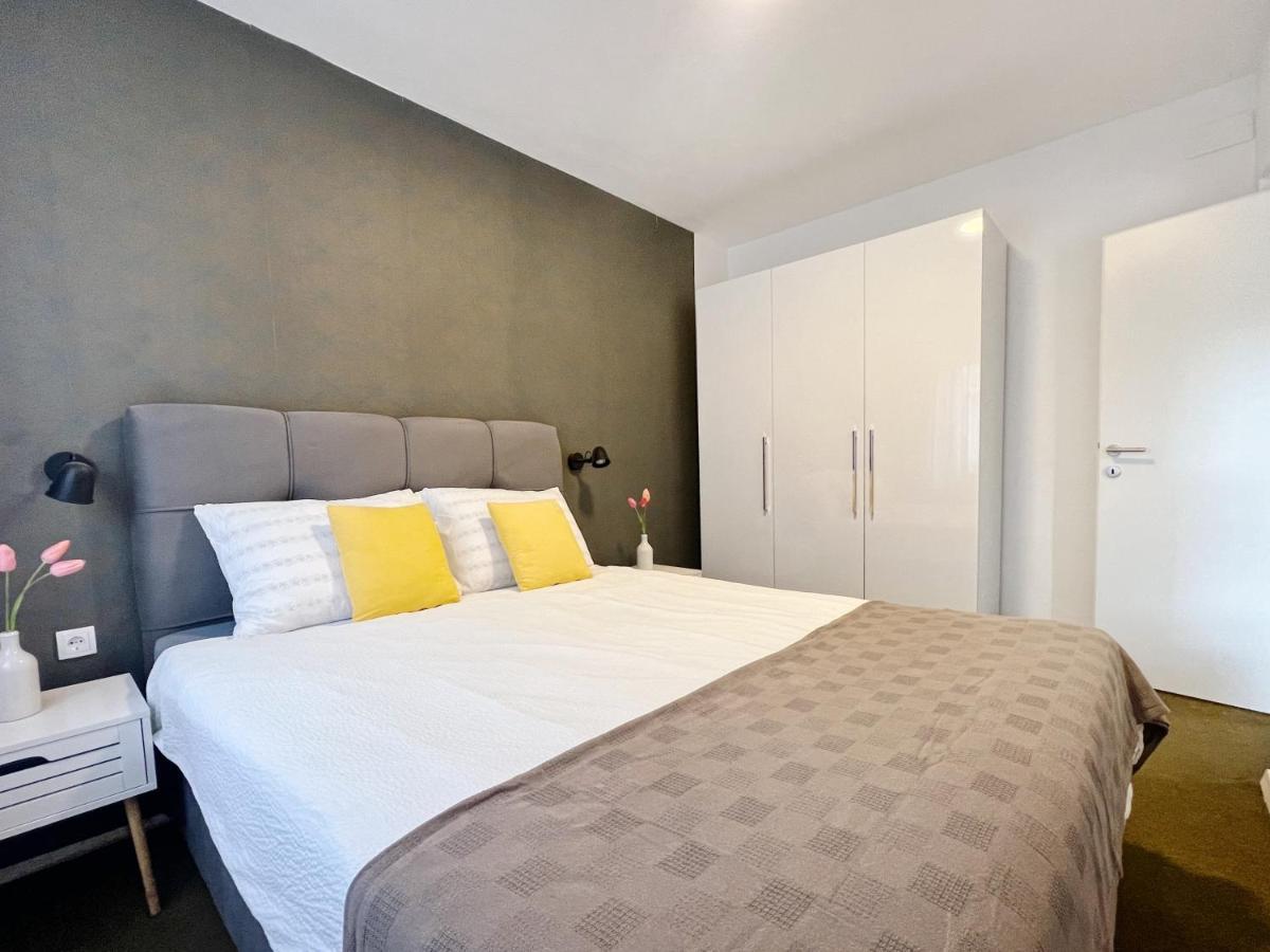 Novigrad Istria Apartments Valerian מראה חיצוני תמונה