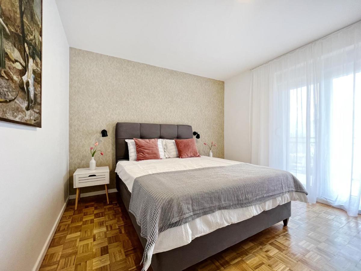 Novigrad Istria Apartments Valerian מראה חיצוני תמונה