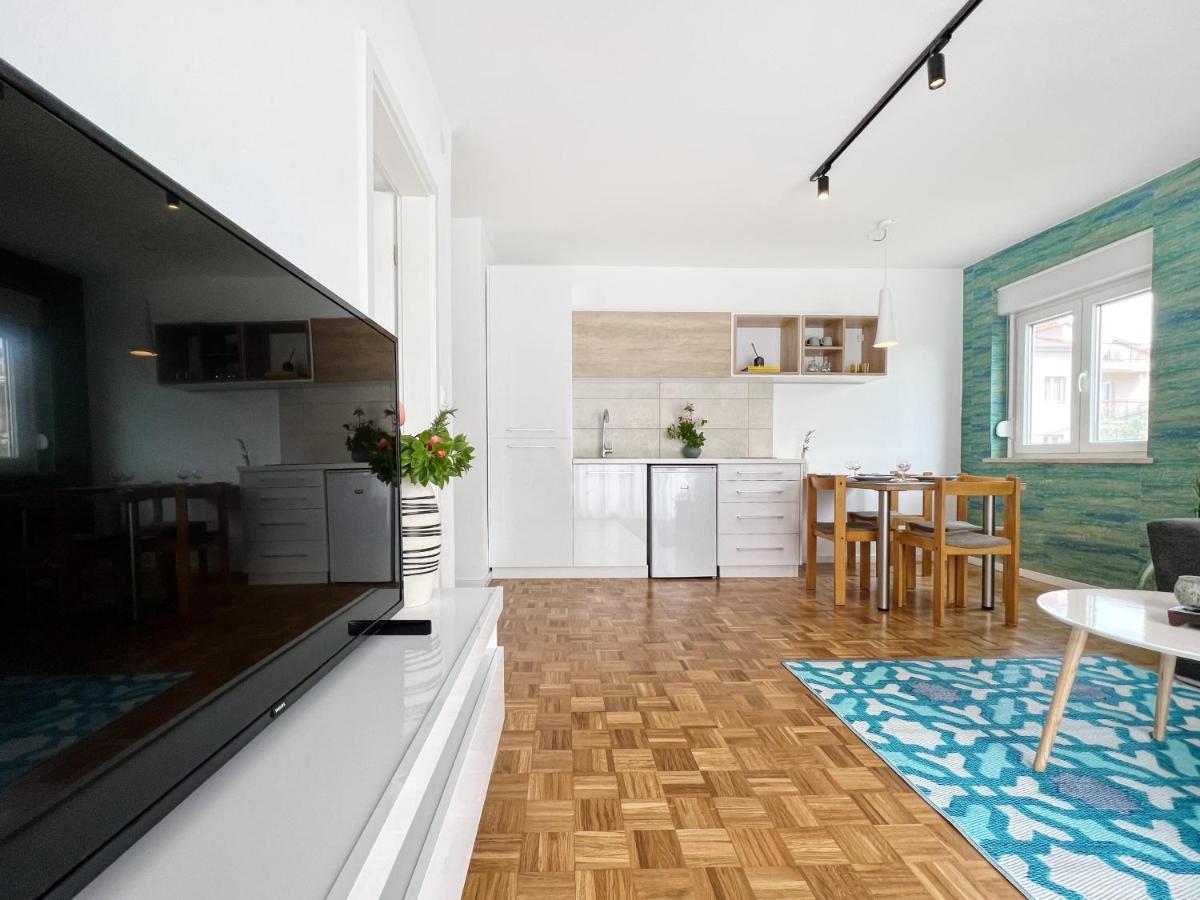 Novigrad Istria Apartments Valerian מראה חיצוני תמונה