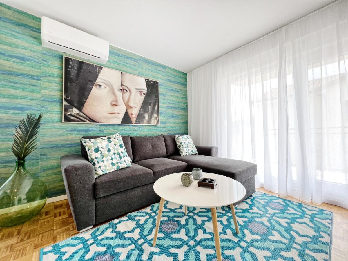 Novigrad Istria Apartments Valerian מראה חיצוני תמונה