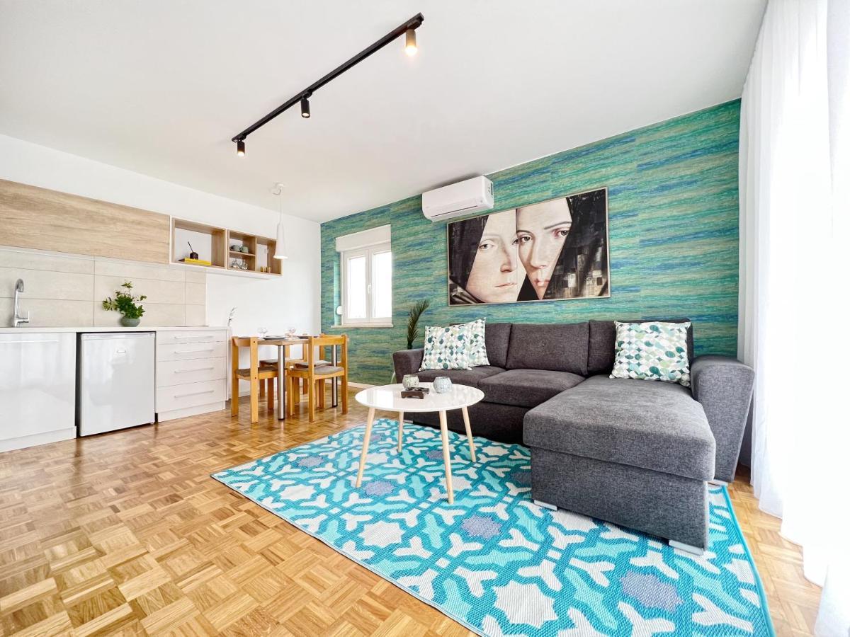 Novigrad Istria Apartments Valerian מראה חיצוני תמונה