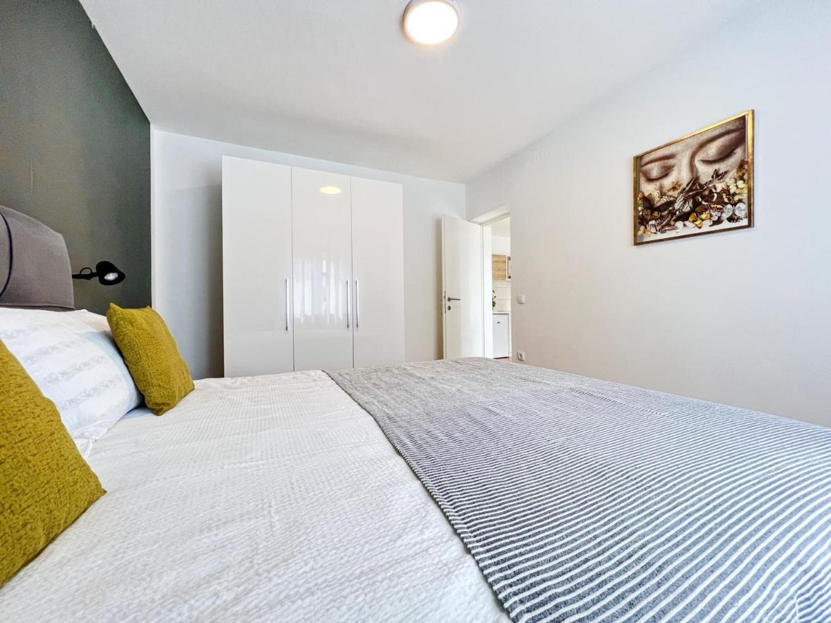 Novigrad Istria Apartments Valerian מראה חיצוני תמונה