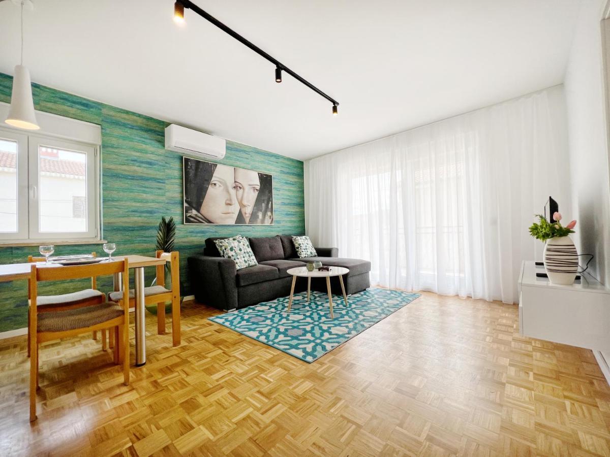 Novigrad Istria Apartments Valerian מראה חיצוני תמונה